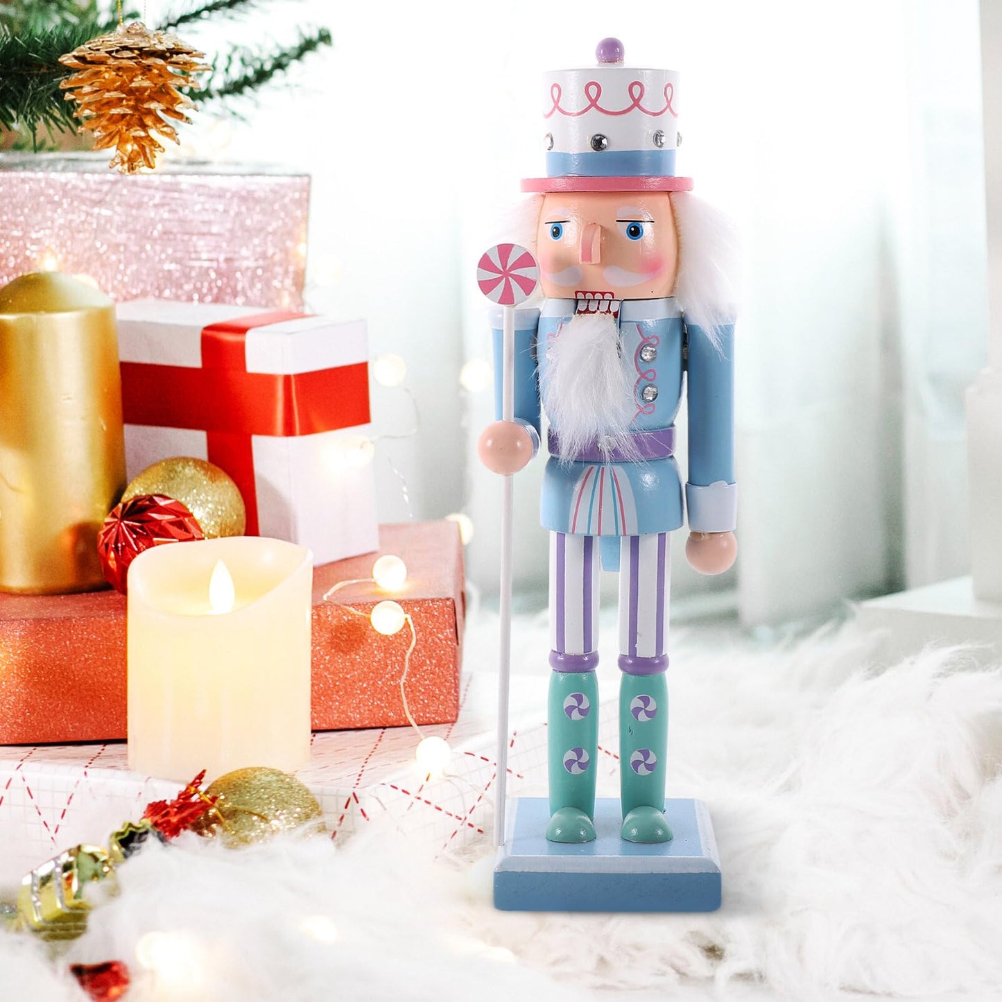 1Pcs Holiday Wooden Nutcracker Christmas Decorations Nutcracker Figures Festive Collectible Nutcracker Ornament for Festival Party
