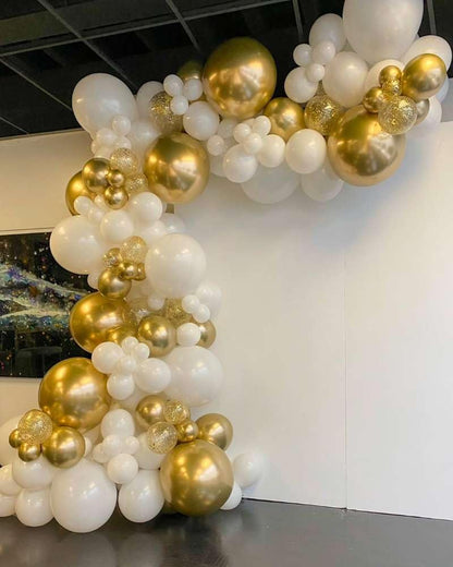 PTGOLUO White and Gold Balloon Arch Garland Kit 153pcs with Star, 22 18 12 10 5in Different Size White Metallic Gold Confetti Latex Balloons for Birthday Anniversary Wedding Baby Shower Decoration