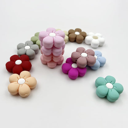 15Pcs Daisy Flower Beads Mix Color Sunflower Shaped Beads Knitting Needle Stoppers Focal Beads for Pens Loose Spacer Beads for Keychain Making Jewelry DIY Bracelets Knitting Needle Point Protectors