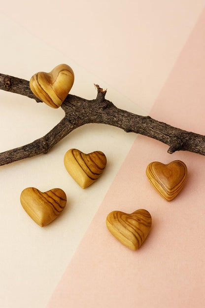 Zuluf Set of 5 Mini Olive Wood Hearts 1.25" Very Small Hand Carved Wooden Fidget Heart Keepsake Wedding Guest Book Favor Valentine Day Gift Pocket Hug Sympathy Memorial Craft Decor Made in Bethlehem