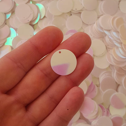 Deglation Studio 20mm Bulk Loose Iridescent Top Hole Round Sequins, Embriodery Disc Sequins for Craft DIY Sewing Decorations Arts 250 Pieces (White-Pearl IRIS156)