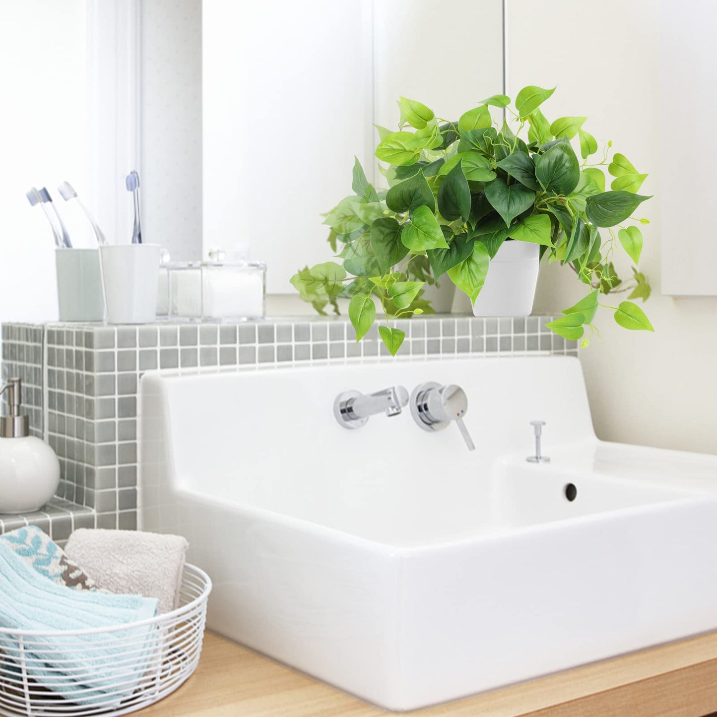 CEWOR Artificial Plants Fake Pothos with Plastic Pot Artificial Potted Plant for Home Office Bedroom Indoor Outdoor Decor 1 Pack