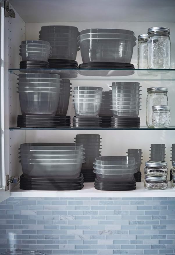 Rubbermaid EasyFindLids Food Storage Containers