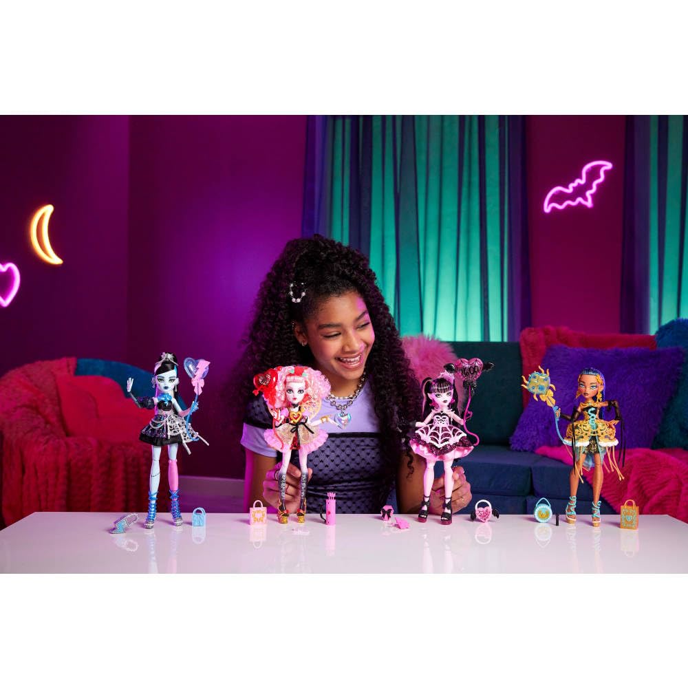 Monster High Scary Sweet Birthday Doll, Draculaura in Pink Party Dress with Themed Accessories Like Invite, Balloon, Gift, Fan and More
