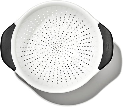 OXO Good Grips 3 QT Plastic Colander