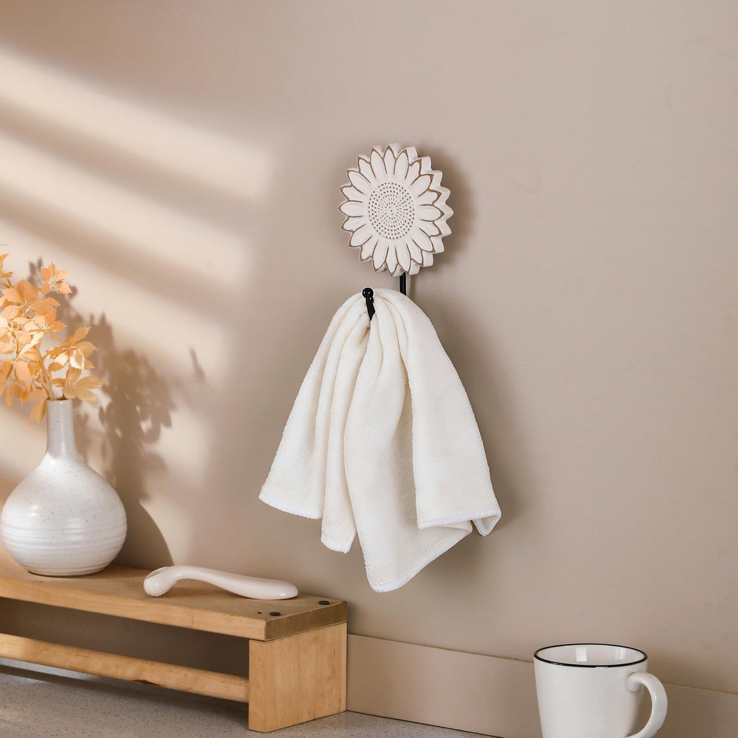 TRENDIN Rustic Wooden Sunflower Wall Hooks Set of 2, Distressed White Decorative Wall Hooks for Coats, Hats, Bags, and Keys, Farmhouse Floral Home Decor for Entryway, Bedroom or Living Room