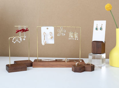 GemeShou Walnut Earring holder for selling, Brass earring stands and displays for show, Wood Jewelry Storage hanging shelf for Girl Woman【Walnut U Shelf Height 5.91"-Small】
