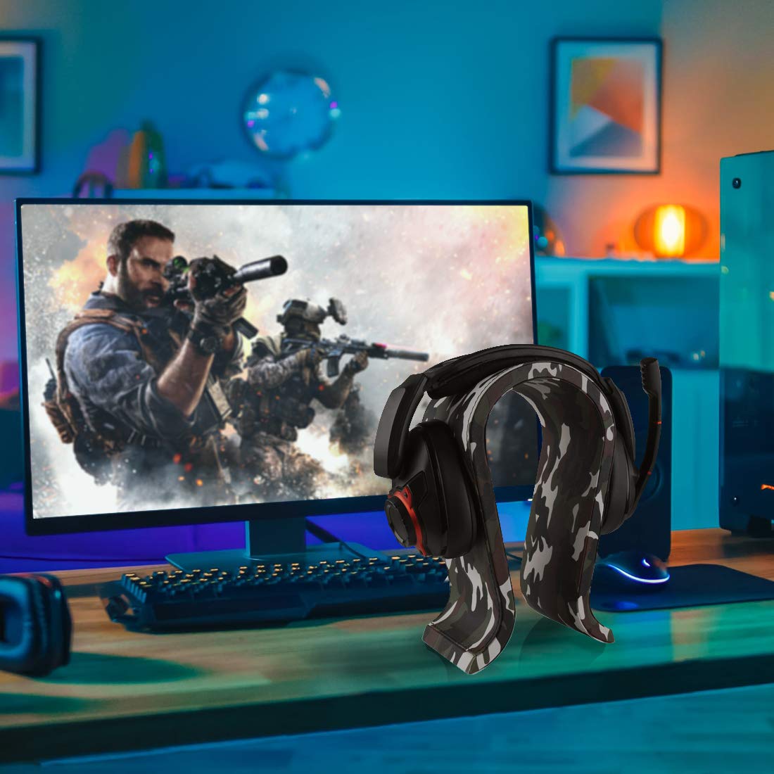 GEEKRIA Camo Gaming Headset Stand, Vegan Leather Wooden Omega Headphone Holder for Desk Setup, Over-Ear Headphones Display Rack Compatible with JBL, HyperX, Razer, Turtle Beach, Sony PS5