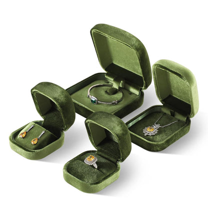 Dansmiy Resilient Velvet Necklace Display Box for Anniversary, Pendant Necklaces Packaging Boxes, Jewelry Storage Organizer Small Case for Retail Travel (Green)