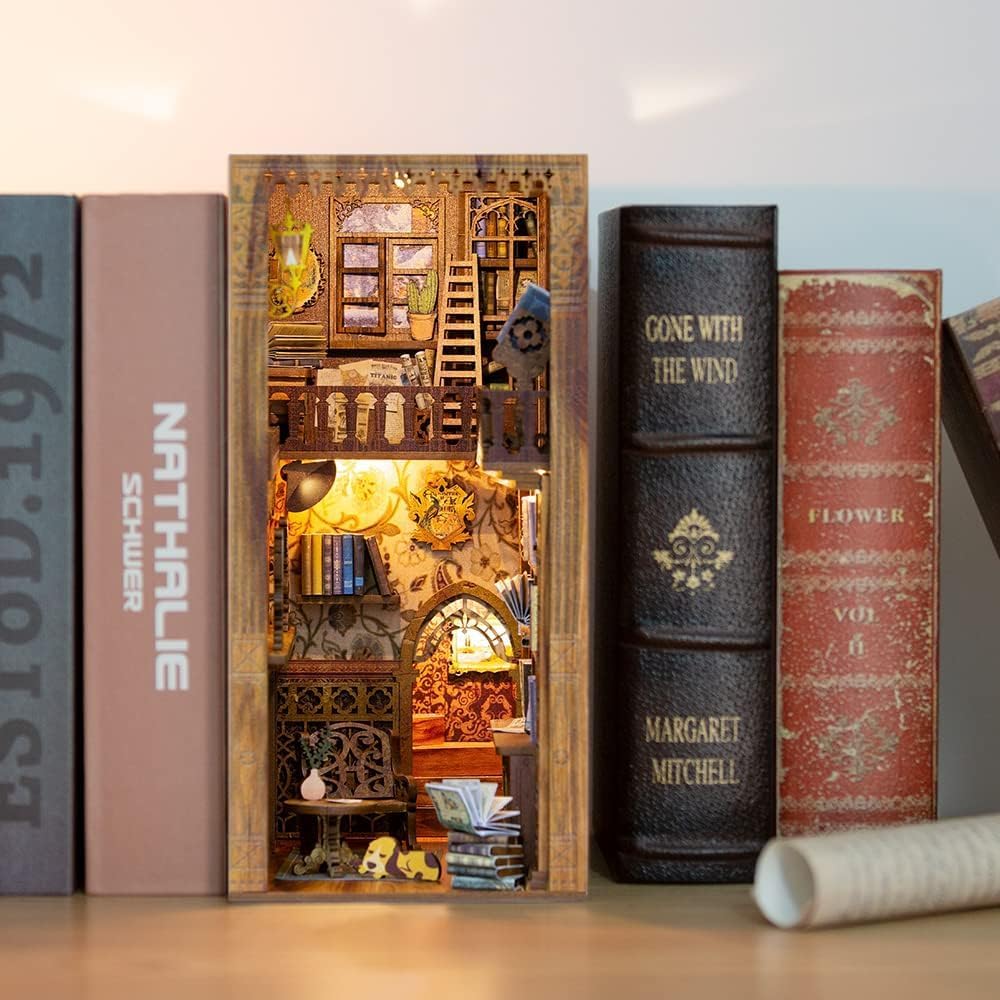 Fsolis Book Nook Kit DIY Miniature House Kit, 3D Wooden Puzzles for Adults, 172 Pieces, Booknook Craft Diorama Bookshelf Insert and Bookends, Gifts for Women Book Lovers(Eternal Bookstore)