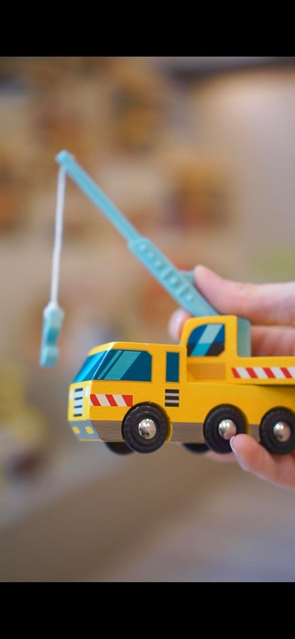 Tender Leaf Toys - Construction Site - Four Heavy Vehicles with Crane Truck, Road Roller, Dump Truck and Front Loader - Build Your Own Construction Site and Develops Fine Motor Skills for Children 3+