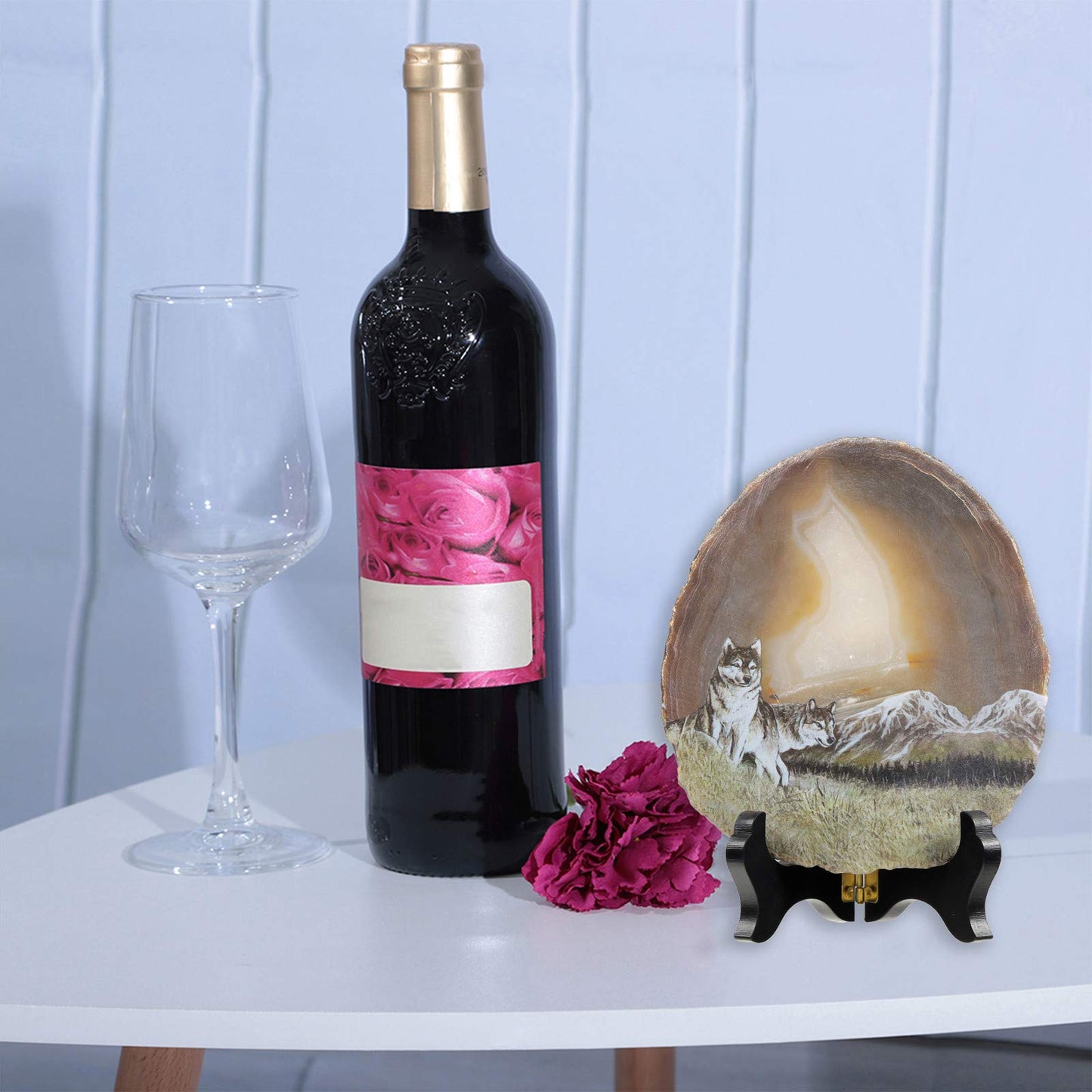 mookaitedecor Natural Agate Slice Art Print Wolves Table Display with Wooden Stand, Irregular Agate Geode Stone Figurine for Office & Home Decoration