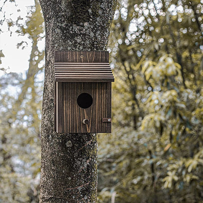 NATUREYLWL Weatherproof Bird House, Wooden Bird Houses for Outside with Pole, Durable Birdhouse for Finch, Bluebird, Cardinals, Hanging Birdhouse Garden Country Cottages