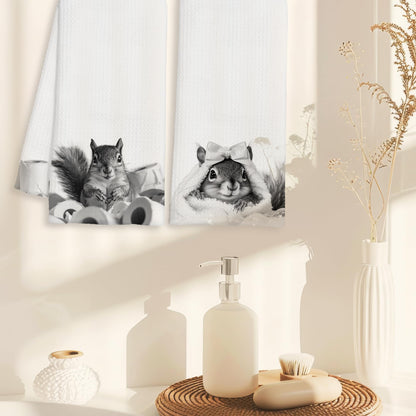 BAYOGITA Funny Squirrel Decor Bathroom Hand Towels Gifts, Gifts for Squirrel Lovers, Cute Animal Decorative Hand Towels for Kids Bathroom Washroom Restroom, 16x24 Inch Set of 2