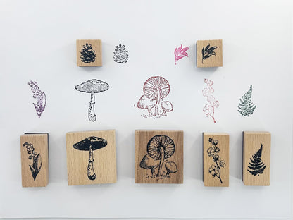 7Pcs Wooden Mounted Rubber Stamps Plant and Flower Decorative Retro Wood Rubber Stamp Set for Art and Craft Journals DIY Card Making Scrapbooking