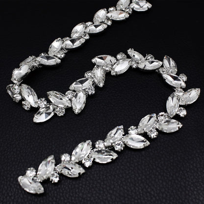 Fbshicung 2 Yard Rhinestone Chain Trim Diamond Applique Embellishment for Wedding Party Decoration & Bridal Costume Embellishment Clothing Accessories (Silver)