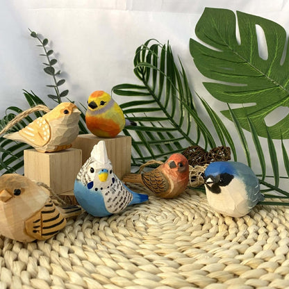 QRZLP 2PCS Small Carved Wooden Birds, Handmade Bird Statue Carved Rustic Animal Bird Sculpture Miniature Art Carve Small Animal for Home Decor.