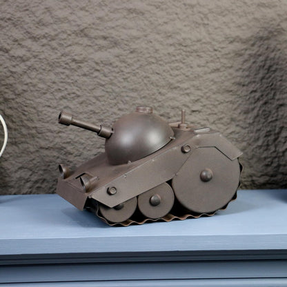 AOROTOE Army Tank Desk Clock for Men - Military Veteran Gifts, Silent Non-Ticking Metal Tank Sculpture, Man Cave Office Desk Decor Handcrafted 8.6×5.1 Inches