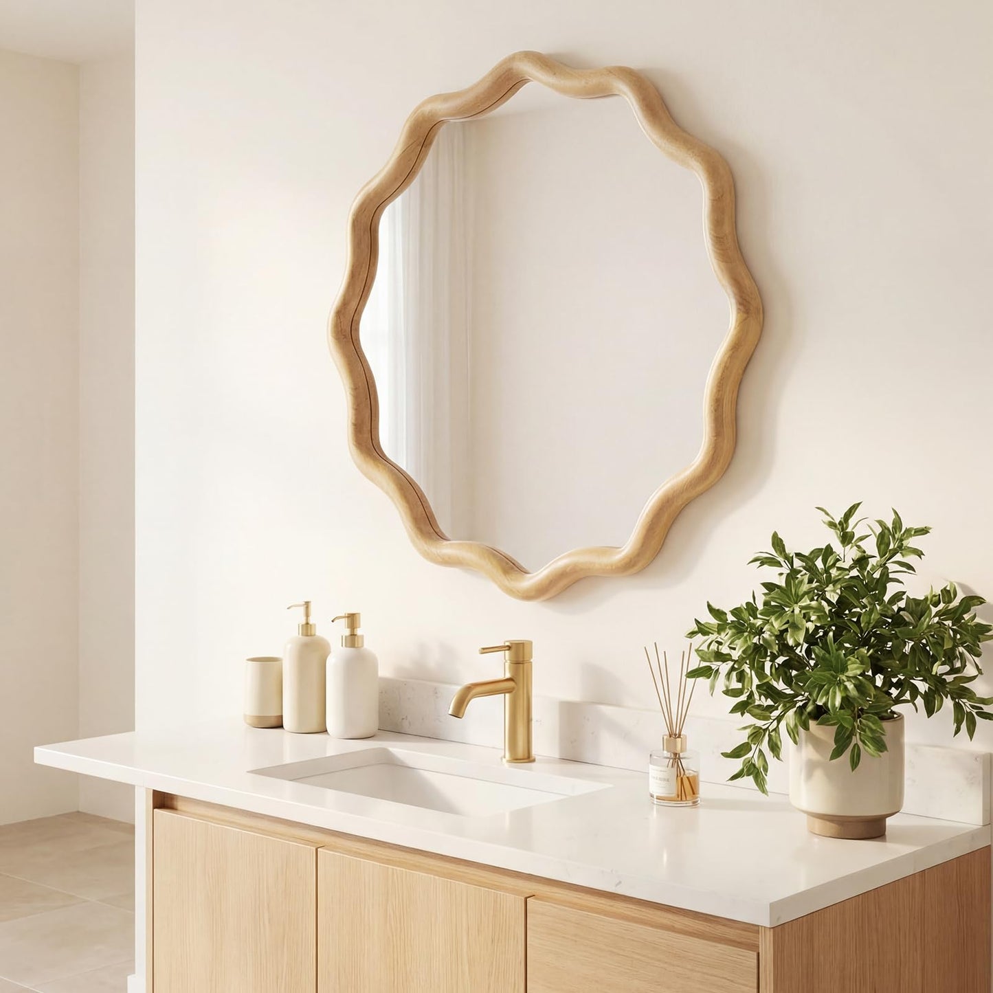 Vercraft 24 Inch Scalloped Wooden Bathroom Round Circle Mirror for Wall, Boho Wavy with Tempered Glass, Natural Frame Hanging for Bedroom, Living Room, Entryway, Farmhouse (Natural Wood Color)
