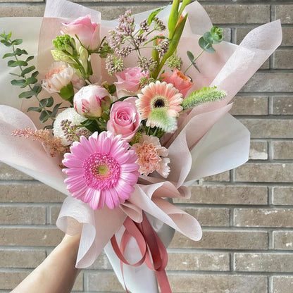 Korean Cotton Wrapping Flower Paper Non-Woven Floral Wrapping Paper 10 Sheets Florist Supplies Waterproof Flower Bouquet Wrapping Paper Floral Supplies for Fresh Flowers, 23.6x23.6 Inch (Water Pink)