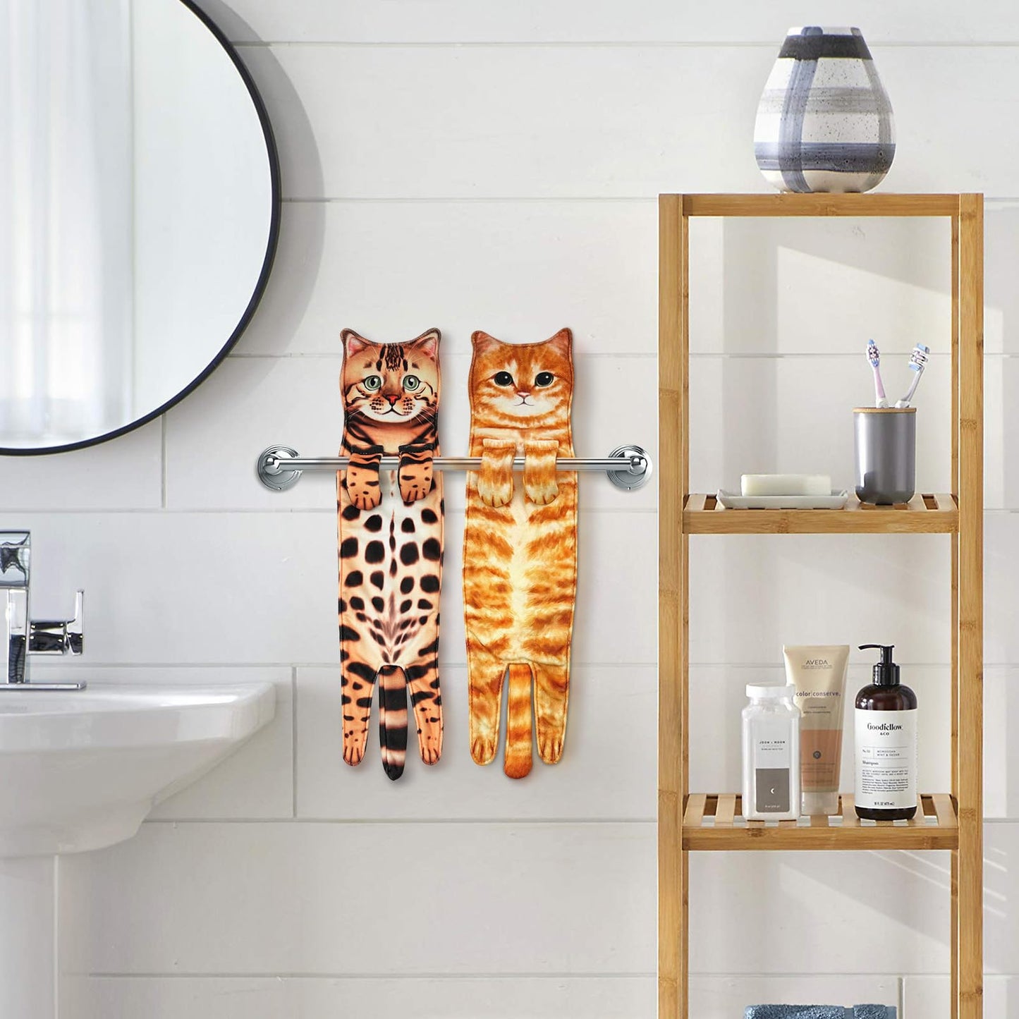 PAT JUUMG Funny Cat Hand Towels for Bathroom Kitchen Decor Towel,Cute Decorative Hanging Face Towels,Super Absorbent Soft, Housewarming Gift,Cat Lovers Gifts for Women (Orange)