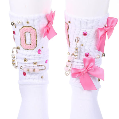 Norme 129pcs Socks Charms for Craft Night Kit 6 Pairs White Socks with Gold and Pink Charms Bulk Women Brooches and Safety Pins Pink Bow for DIY Jewelry for Craft Night Kit Gold Brooch Rhinestone