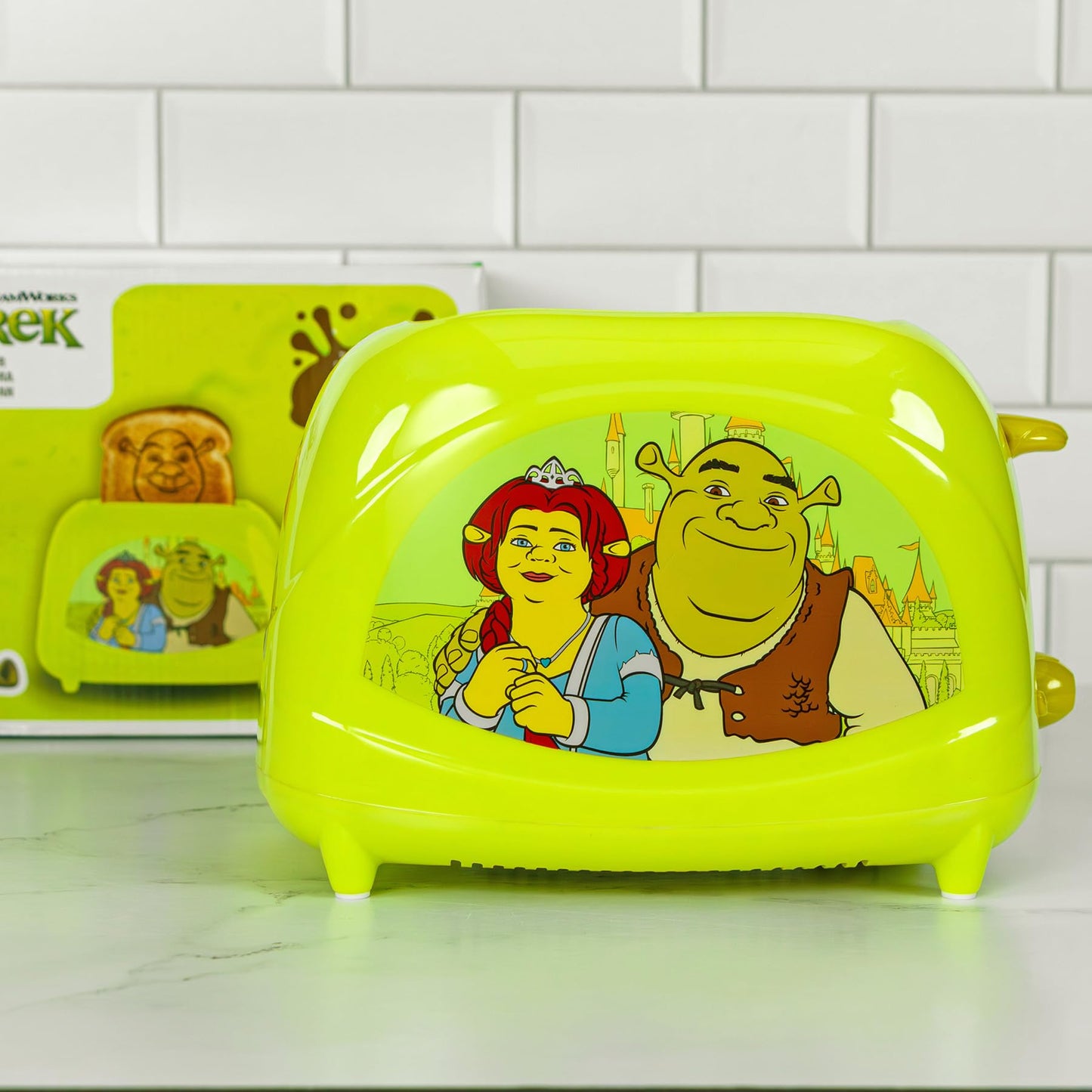 Uncanny Brands Hello Kitty Two-Slice Toaster- Toasts Your Favorite Kitty On Your Toast