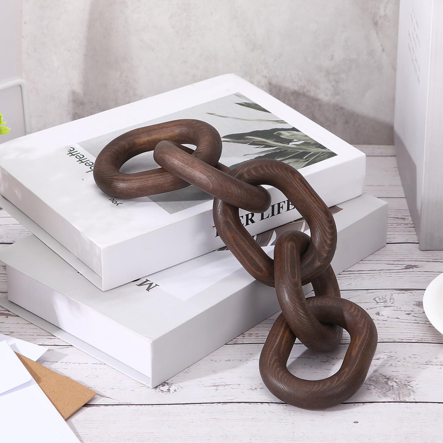 Queekay Decorative Wood Chain Link Decor Rustic 5 Link Wooden Chain Ornament Farmhouse Home Decoration Hand Carved Crafts Book Shelf Decor Items for Coffee Table(Dark Walnut,13.78 Inch)