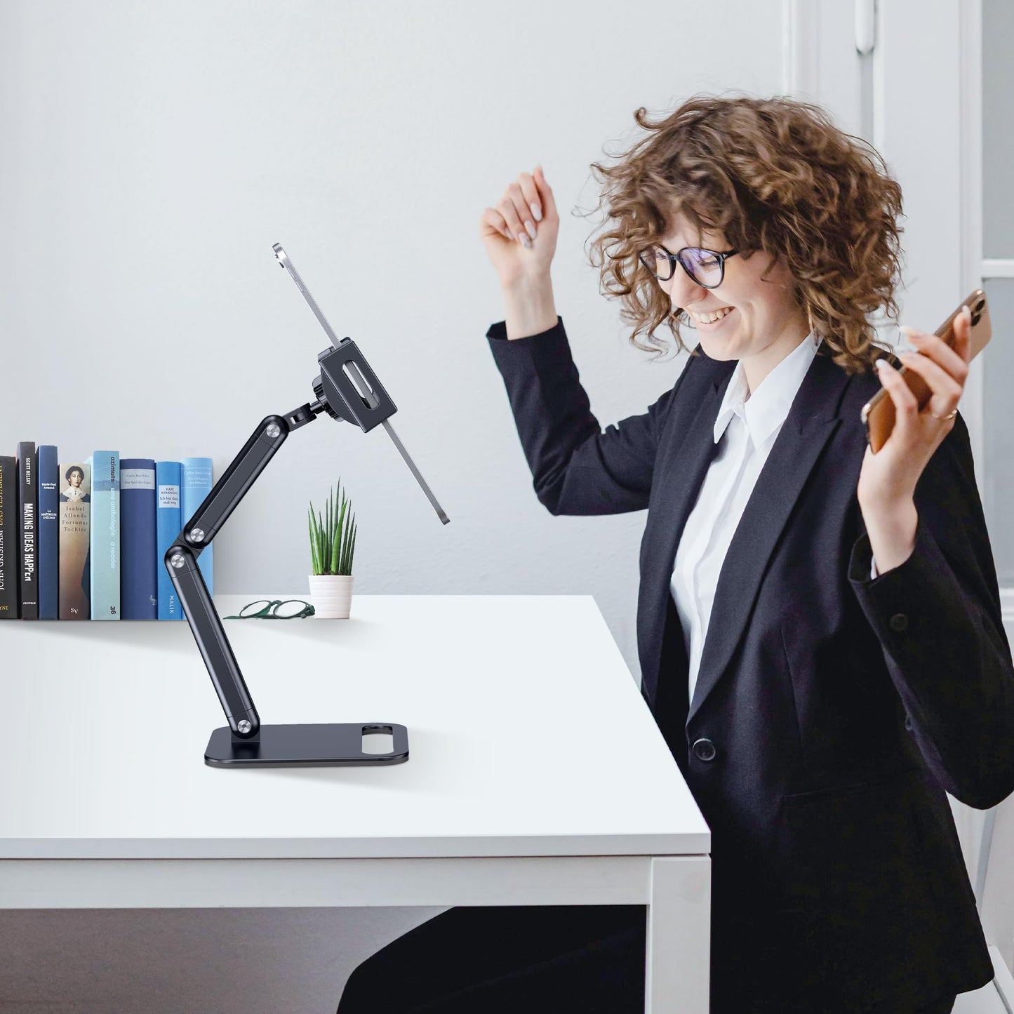 CreaDream Tablet Stand for iPad, Aluminum Tablet Holder with Heavy-Duty Base for Desk, Fully Adjustable Angle, Compatible with iPad Pro Air Mini, Galaxy Tab, Surface Pro, Kindle 4.7''-13", Black