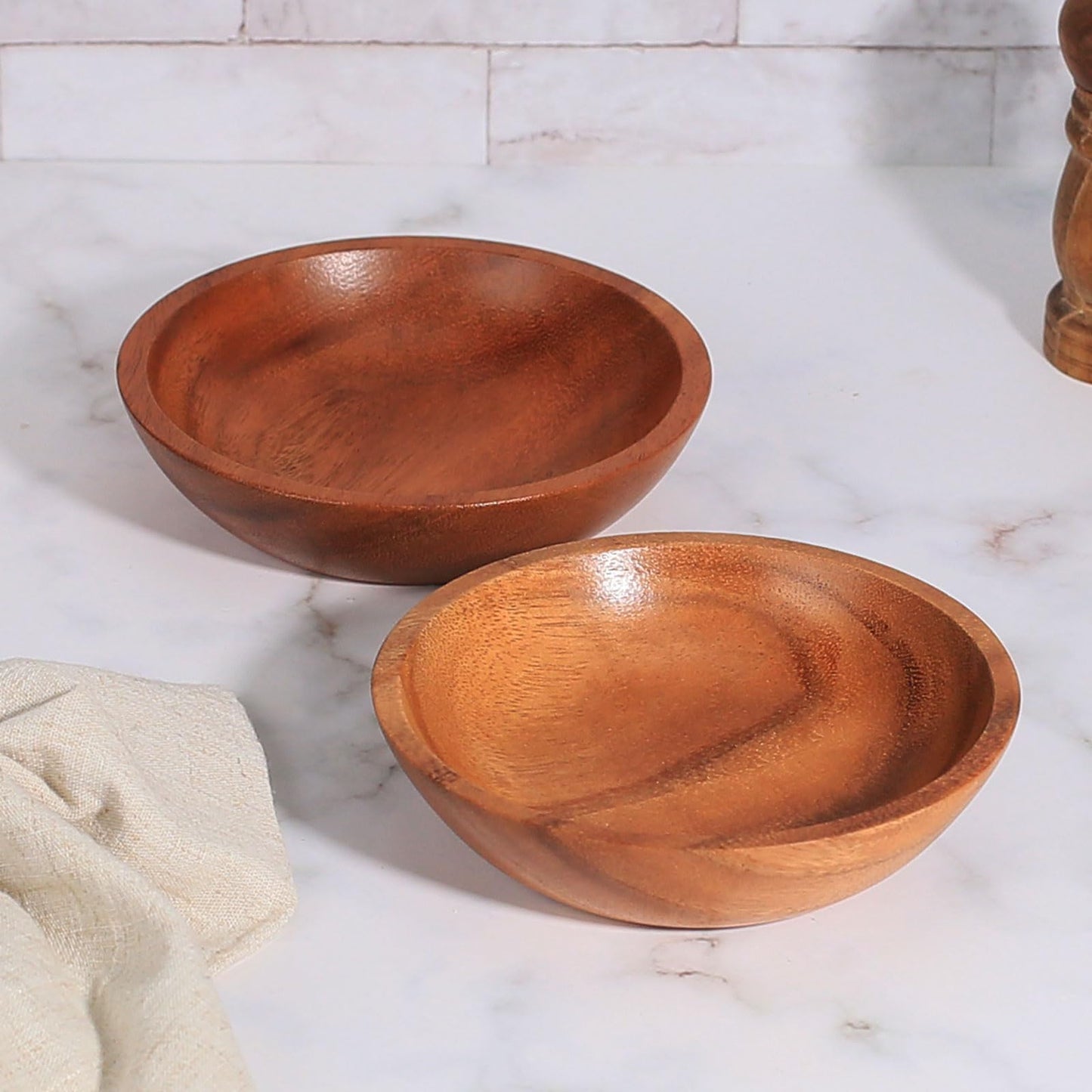 MeowAroma Acacia Wood Serving Bowls, 6 Inch Handcrafted Wooden Individual Bowls Set of 2 for Food/Soup/Salad/Pasta, Use as Snack Holder Plate for Kitchen and Dining