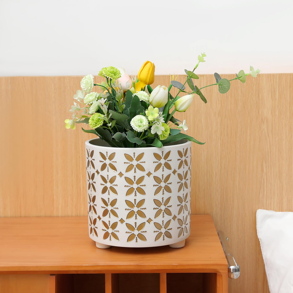nacltlo 8 Inch Plants Pot, Planter for Indoor Plant, Indoor & Outdoor Flowerpot with Drainage Hole - for Decoration of Home Garden & Terrace, White & Gold