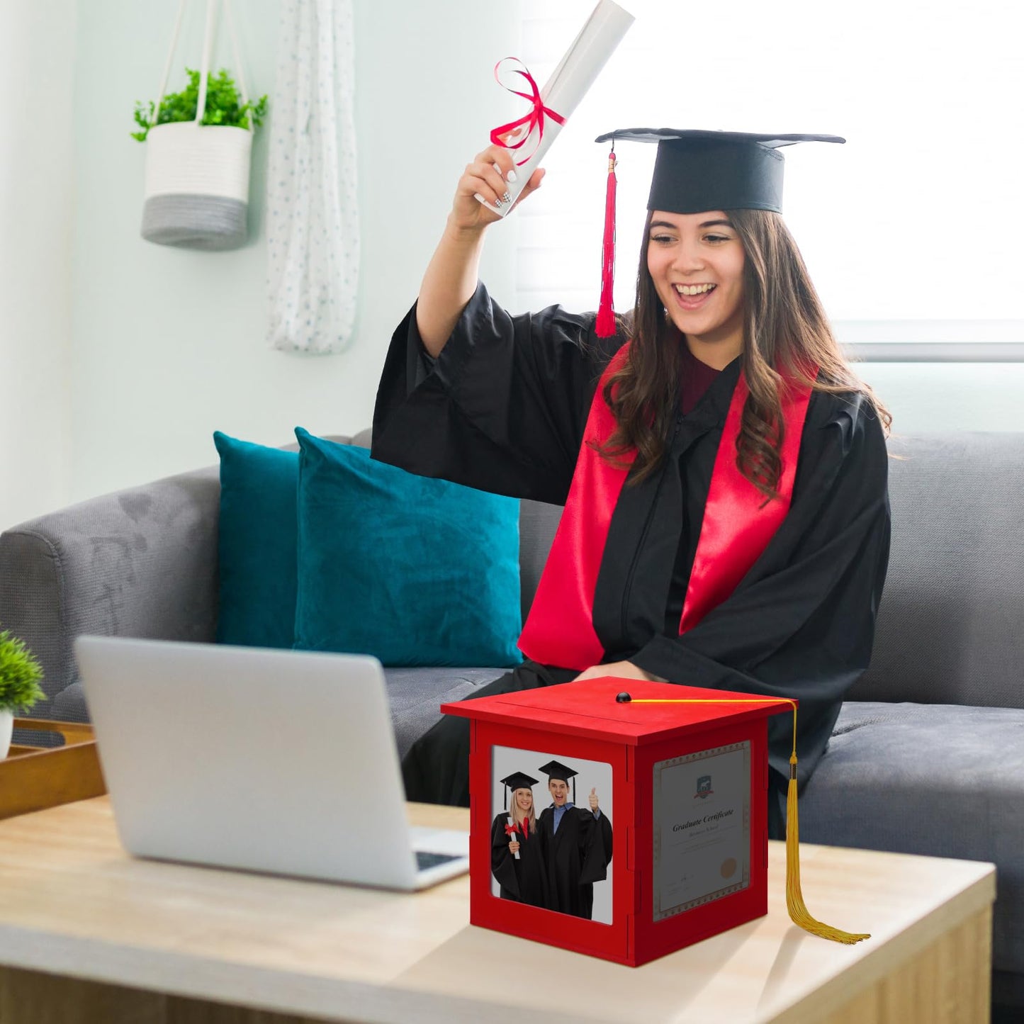 Menkxi 2026 Wooden Graduation Card Box Holder for Party with Picture Frame Graduation Cap Shaped Gift Card Box Decorations with Tassel for Grad College Party Favors(Red)