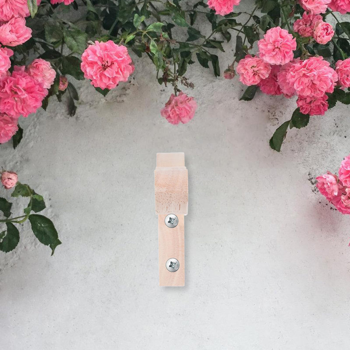Yardenfun 2pcs Wall Mounted Wood Flower Hooks for Indoor Outdoor Plant Hanging Brackets, Lantern and Wind Chime Hangers, Garden Patio Plant Pot Wall Hangers