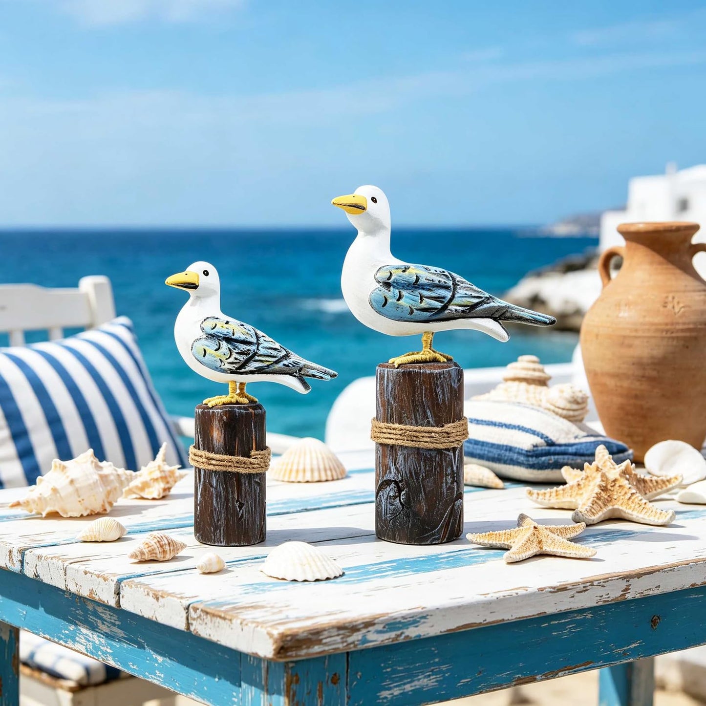 Meching 2Pcs Wooden Seagull Figurine on Piling Mediterranean Style Sea Bird Statue Craft Standing Seagull Decorations for Home Indoor Decor Living Room Kitchen Beach Party Bedroom Office Accessories