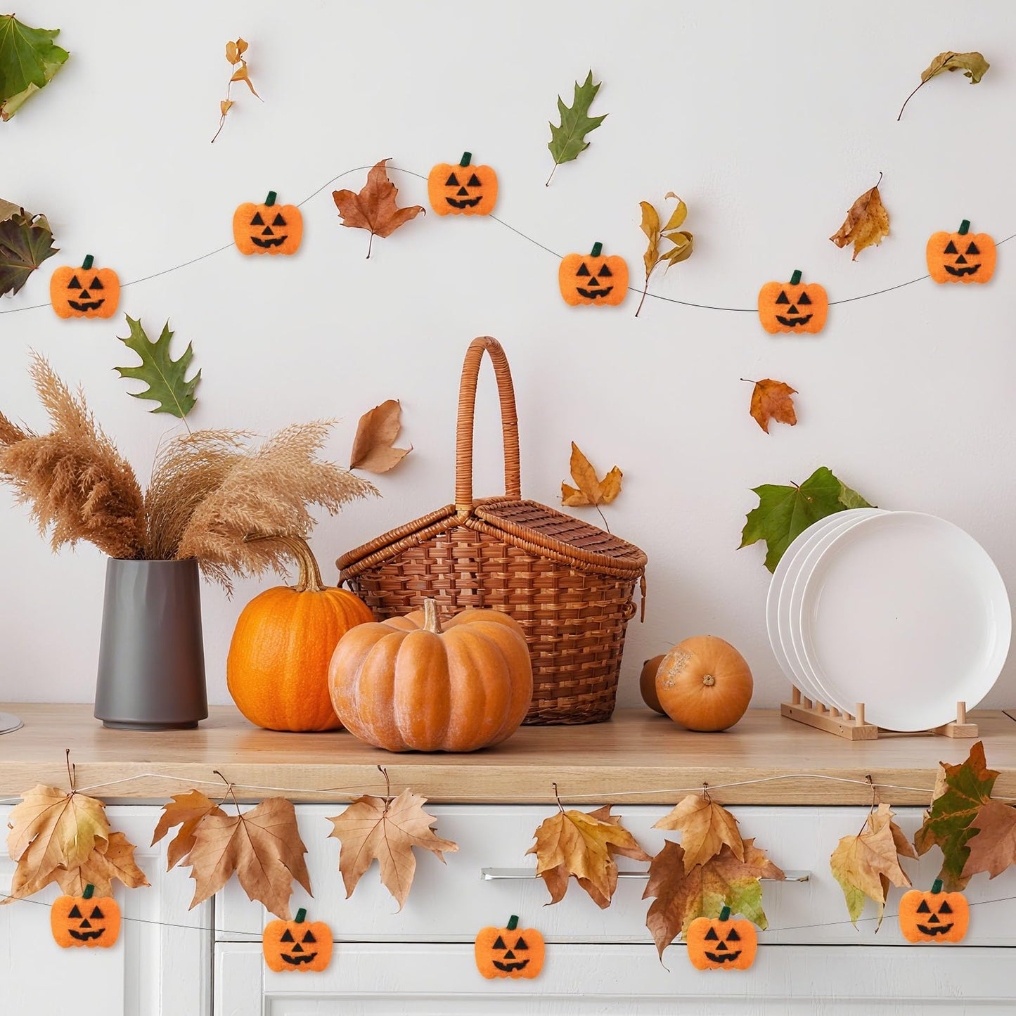 Hillsuren 24 Pcs Halloween Felt Pumpkin Wool Felt Ball Garland Spooky Fabric Pumpkin Ornaments for DIY Crafts Halloween Fall Party Hanging Home Wall Table Farmhouse Tree Indoor Outdoor Decoration