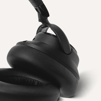 Amazon Basics Hybrid Active Noise Cancelling Headphones, 35 Hours Playtime with ANC on and 45 Hours with ANC Off, Wireless, Over Ear Comfortable Fit, Bluetooth, One Size, Black