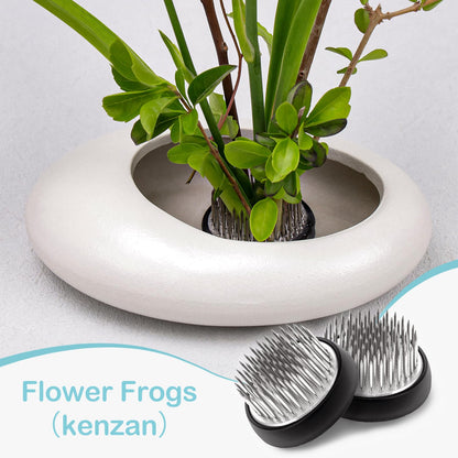 Folmywy Ikebana Flower Frog Vase Kit Japanese Flower Arrangement with 1.57 Inch Kenzan Ceramic White Pebble Shaped Bowl for Ikebana Teaching Aids Art Supplies Home Decor (5.51x4.13in)