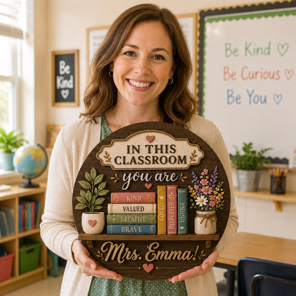 Personalized Teacher Door Sign with Name, Custom Wooden Welcome Teacher Sign, Customized Classroom Door Hanger for Teachers, Classroom Decorations, Teachers Appreciation Gift, Back to School Gifts A04
