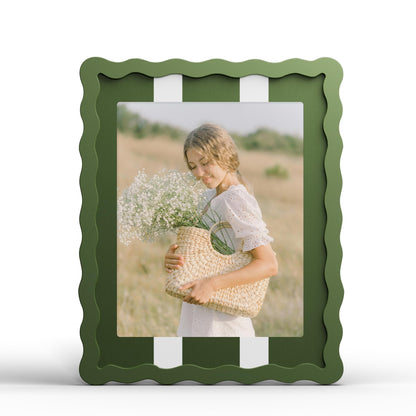 YESKAY 8x10 Picture Frame with Real Glass,Wavy Edge Wooden Photo Frame for 6x8,Cute Scalloped Picture Frame for Tabletop or Wall Hanging,Green,1 Pack