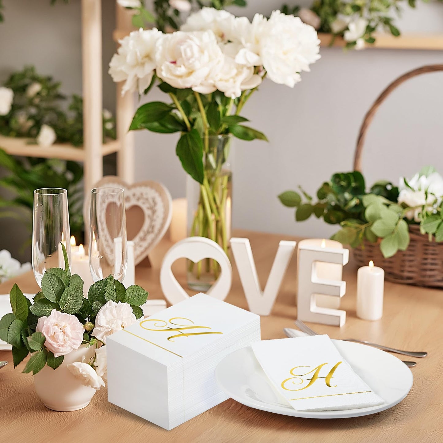 Pasimy 200 Pcs Initial Napkins Monogram Guest Napkins Gold Letter Paper Towels Disposable Elegant Dinner Towels for Wedding Bridal Shower Holiday Birthday Party Tableware Decor(H Letter)