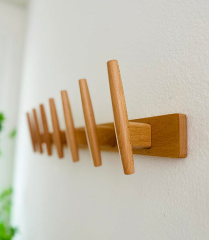 Flynt Ave. Wooden Wall Hook Rack with 7 Hooks, Solid Natural Wood Coat Rack, Mid-Century Modern Boho Wall Mounted Organizer, Heavy-Duty Entryway Storage, Heavy-Duty 22 lb Capacity