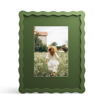 THKRLOF 8x10 Picture Frame with Mat for 5x7, Wavy Edge Wooden Real Glass Photo Frame for Tabletop and Wall Hanging, Green, 1 Pack