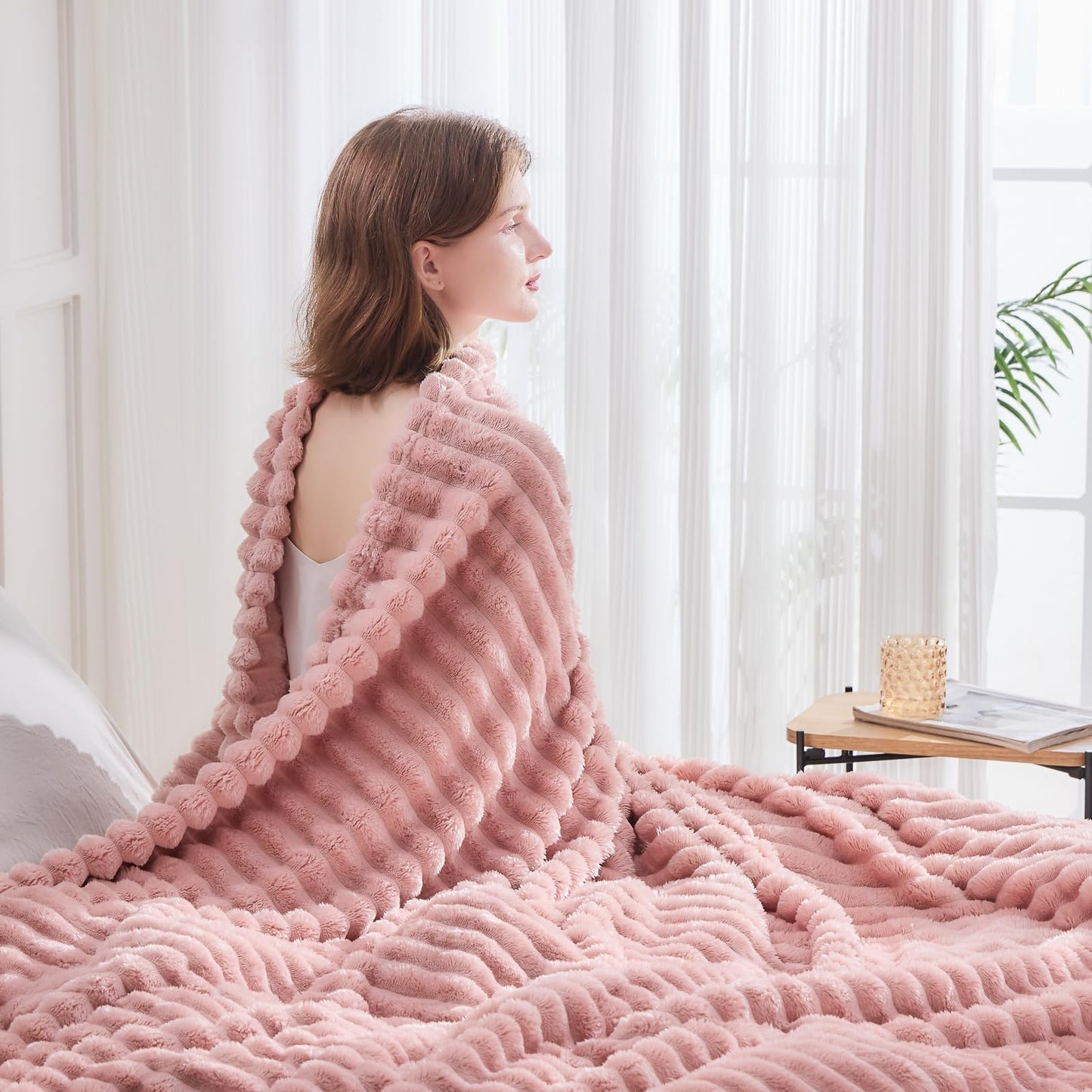 NEWCOSPLAY Super Soft Throw Blanket Pink Premium Silky Flannel Fleece 3D Ribbed Jacquard Lightweight Bed Blanket All Season Use (Pink Ribbed, Throw(50"x60"))
