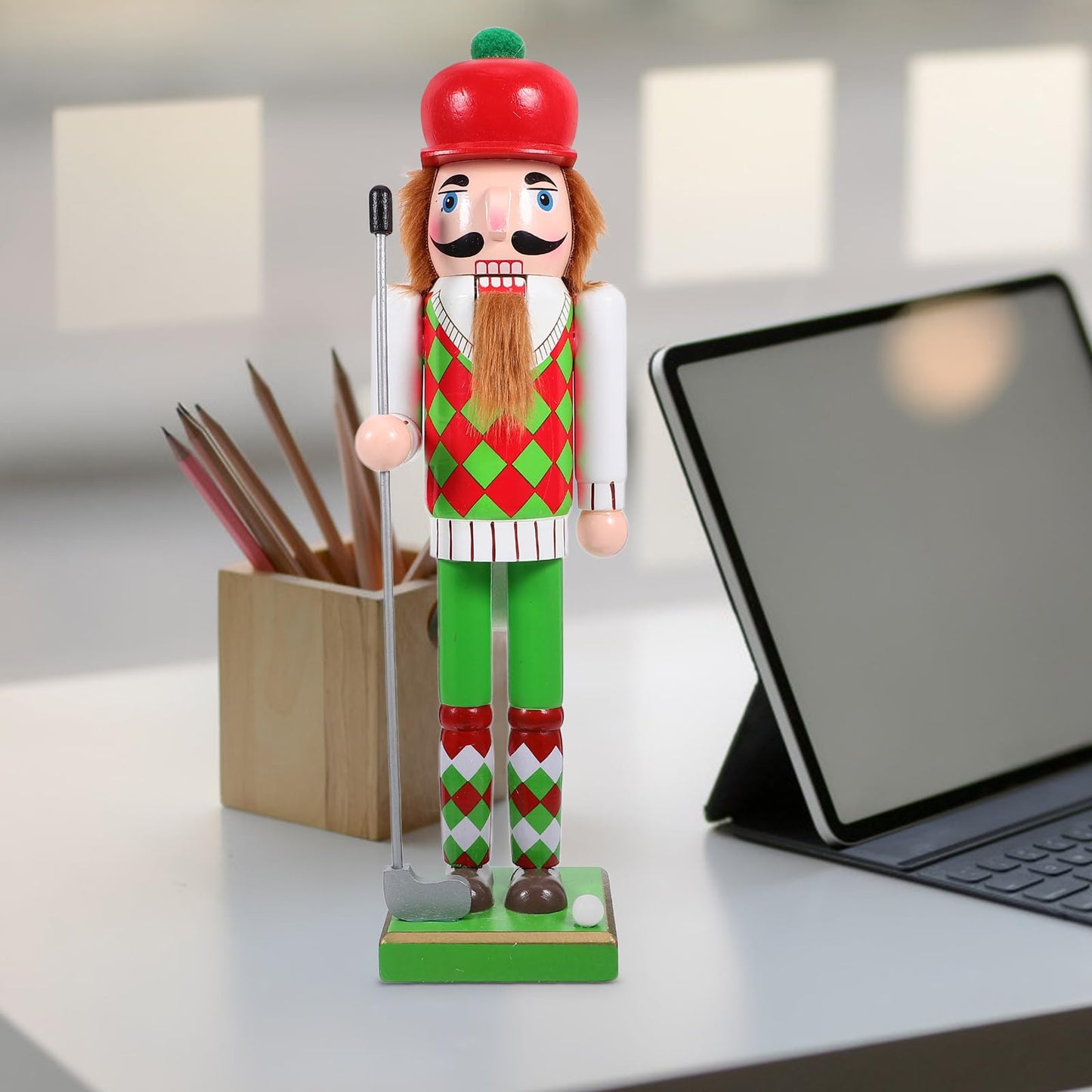 DECHOUS Golf Nutcracker 15 Inch Christmas Golf Player Nutcracker Sports Nutcracker Golfer Nutcracker with Club and Ball Christmas Nutcracker Figurines for Home Table Shelve