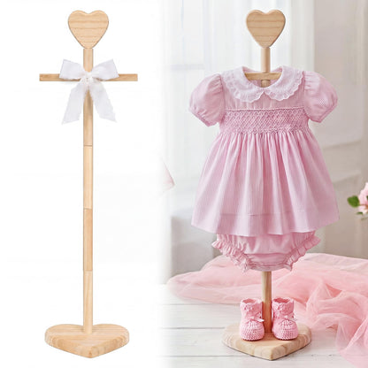 Fuutreo 2 Packs Baby Clothes Display Stands Heart-Topped Baby Shower Centerpiece Babies Clothes Rack with Bow Wooden Adjustable Outfit Hangers Display for Layette Dress, Hand Assembled(Wood Color)
