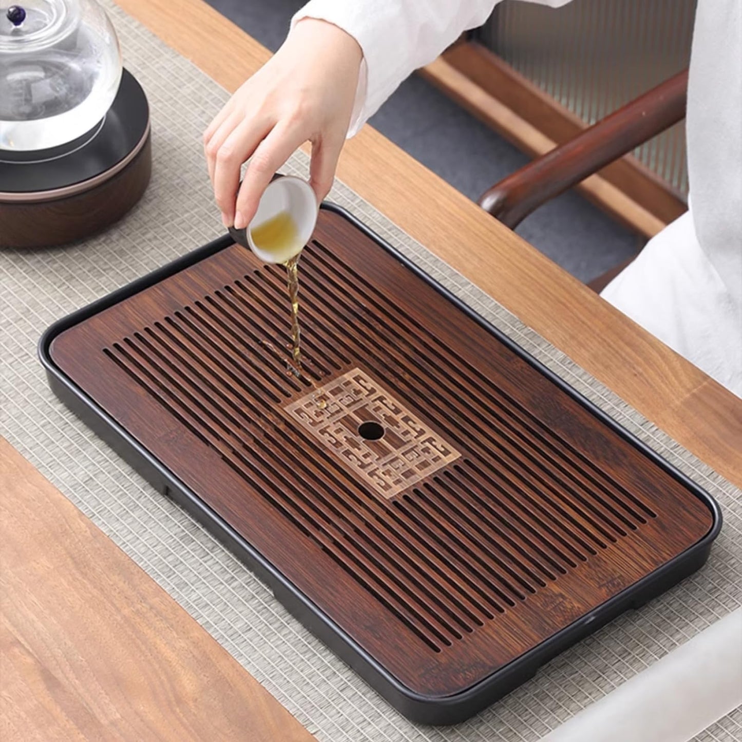 Dwysswyd 17 Inch Chinese Gongfu Bamboo Tea Tray with Water Storage for Kungfu Tea Set