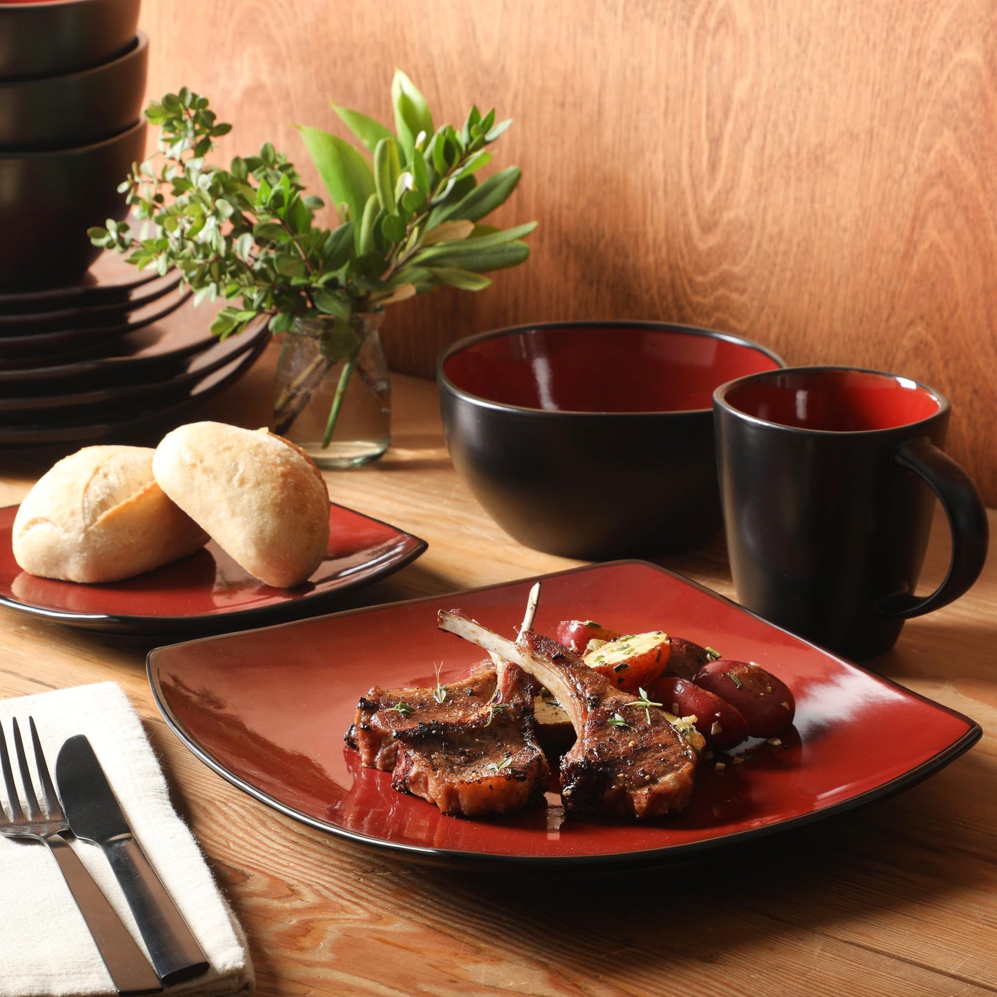 Gibson Soho Lounge Square Reactive Glaze Dinnerware Set, Red, Service for 4 (16pcs)