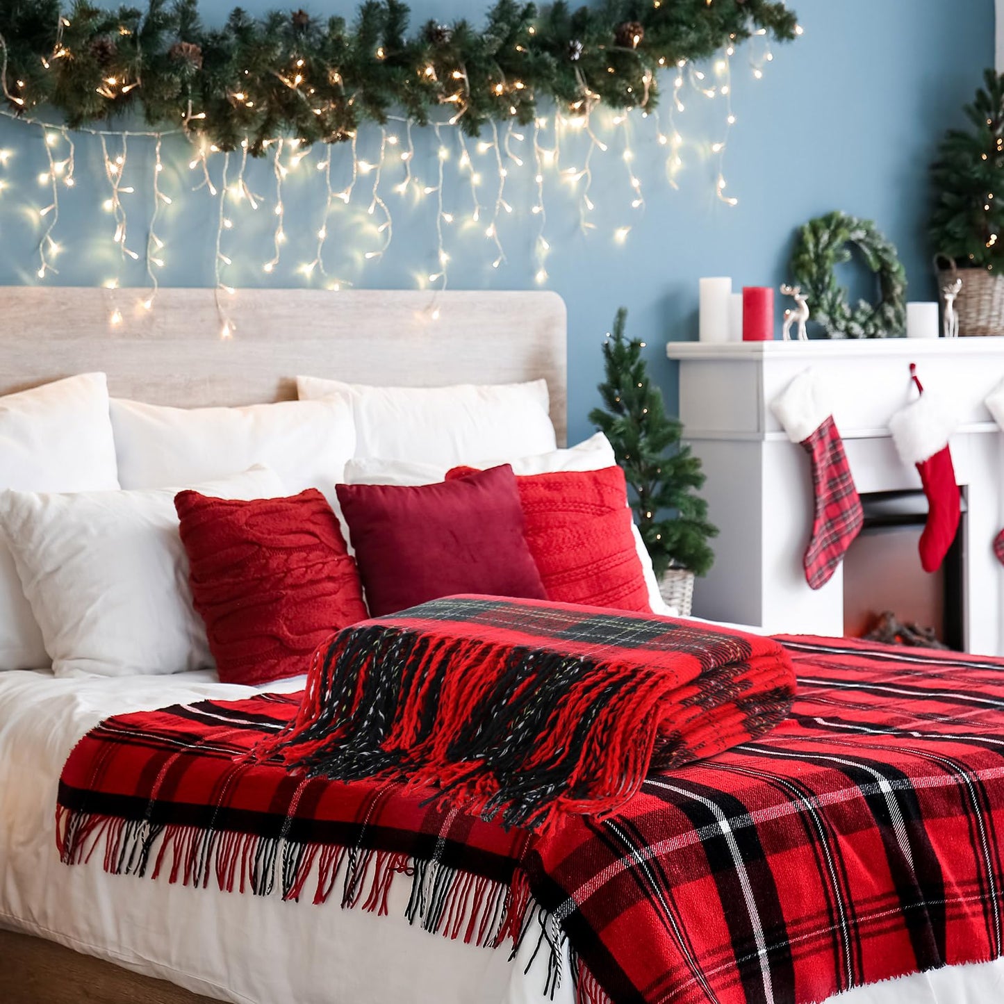 Peryiter 6 Pcs Christmas Red Plaid Throw Blanket Bulk with Tassel 50 x 67 Soft Warm Tartan Chenille Throw Fringe Blankets for Bed Couch Sofa Home Office Xmas Decor Gifts Travel Camping for All Season