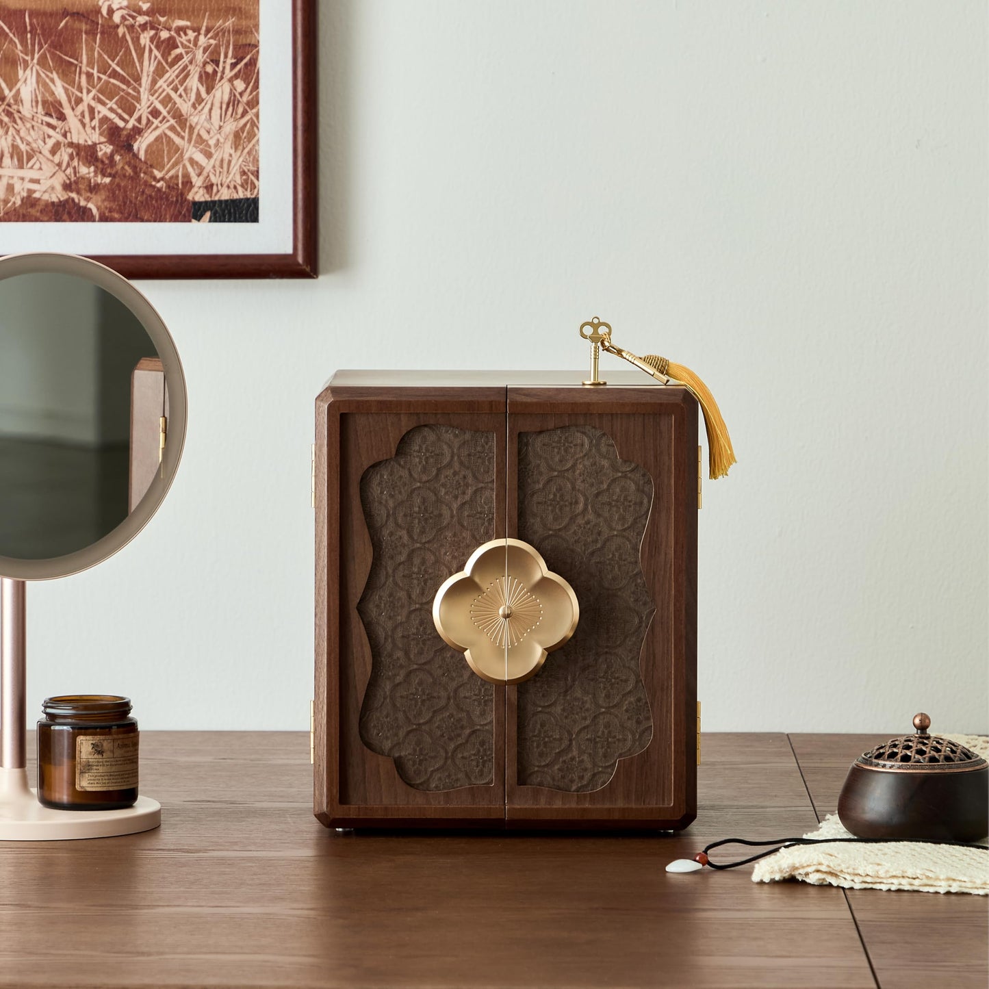 Wenseny Lockable Walnut Jewelry Box with Key, 5-Layer Jewelry Organizer Storage Box for Necklaces, Rings, Earrings & Bracelets - Ideal for Birthdays, Anniversaries & Christmas