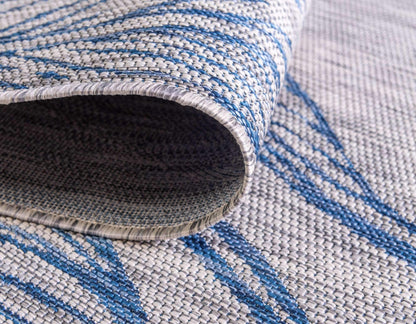Unique Loom Outdoor Botanical Collection Area Rug - Leaf (2' x 6' 1" Runner, Light Gray/ Ivory)